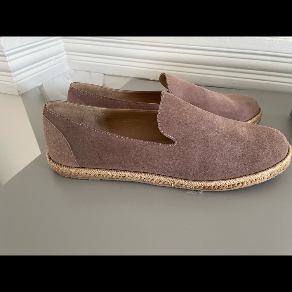 NWOT KAANAS Mauve Espadrille